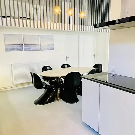 Maison/loft 14eme * פריז